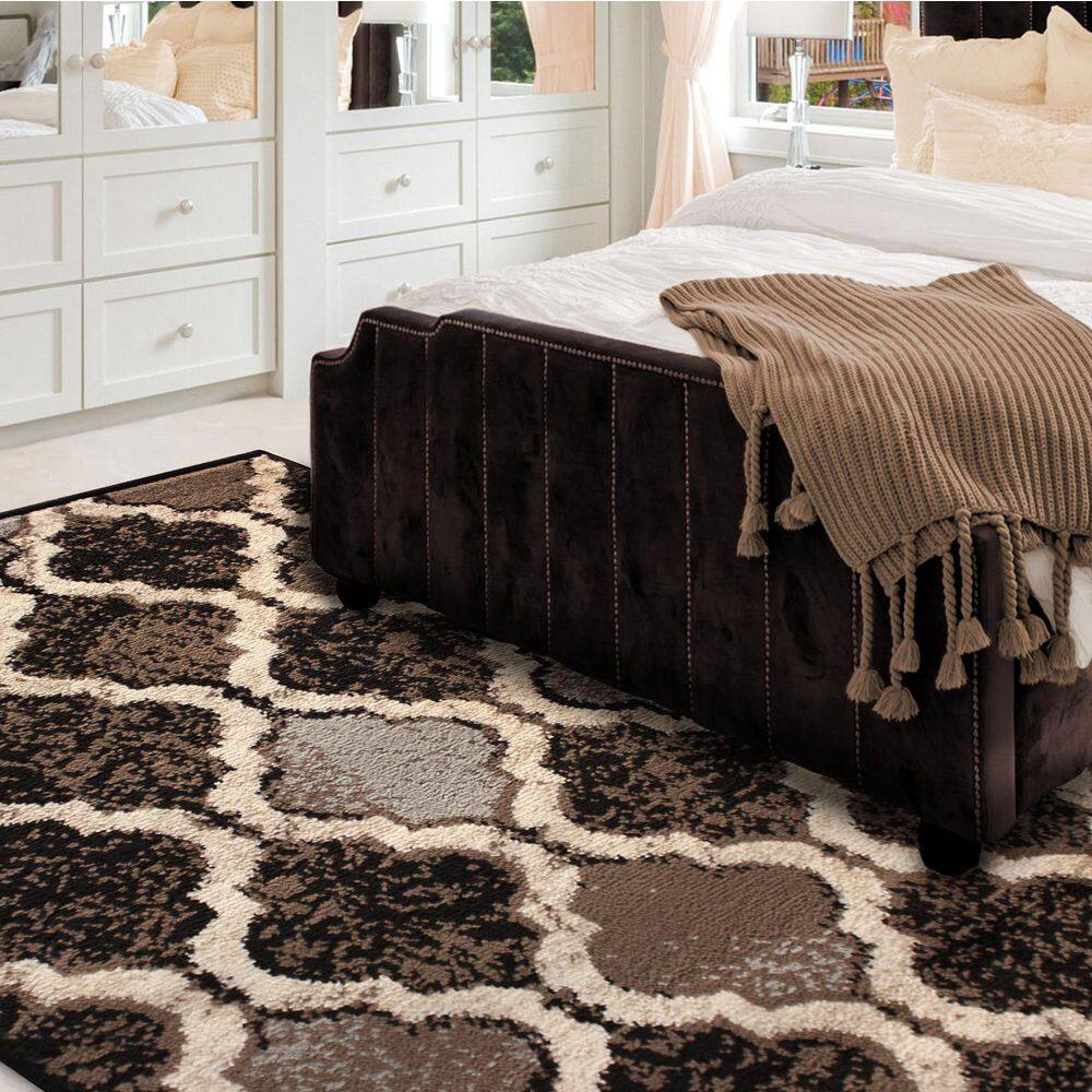 Ivory Elegance Trellis 8' x 10' Synthetic Area Rug