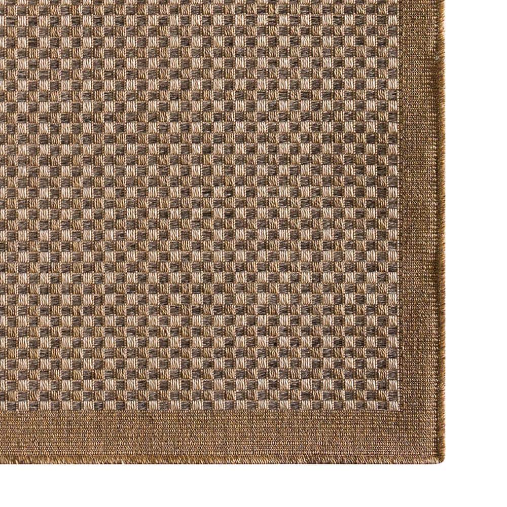 Gray 5' x 7' Stain-Resistant Synthetic Area Rug