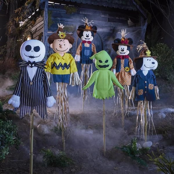 Disney 60 in. Mickey Scarecrow 25RZ28786 - The Home Depot