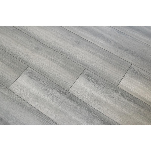 Home Decorators Collection Disher Oak, Is 12mm Laminate Flooring Better Than 8mm