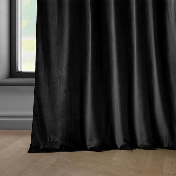 Exclusive Fabrics & Furnishings Black Heritage Plush Velvet 50 in