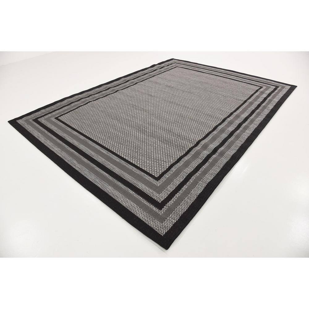 Modern Gray Rectangular Outdoor Rug, Easy-Care and Stain-Resistant, 7' x 10'