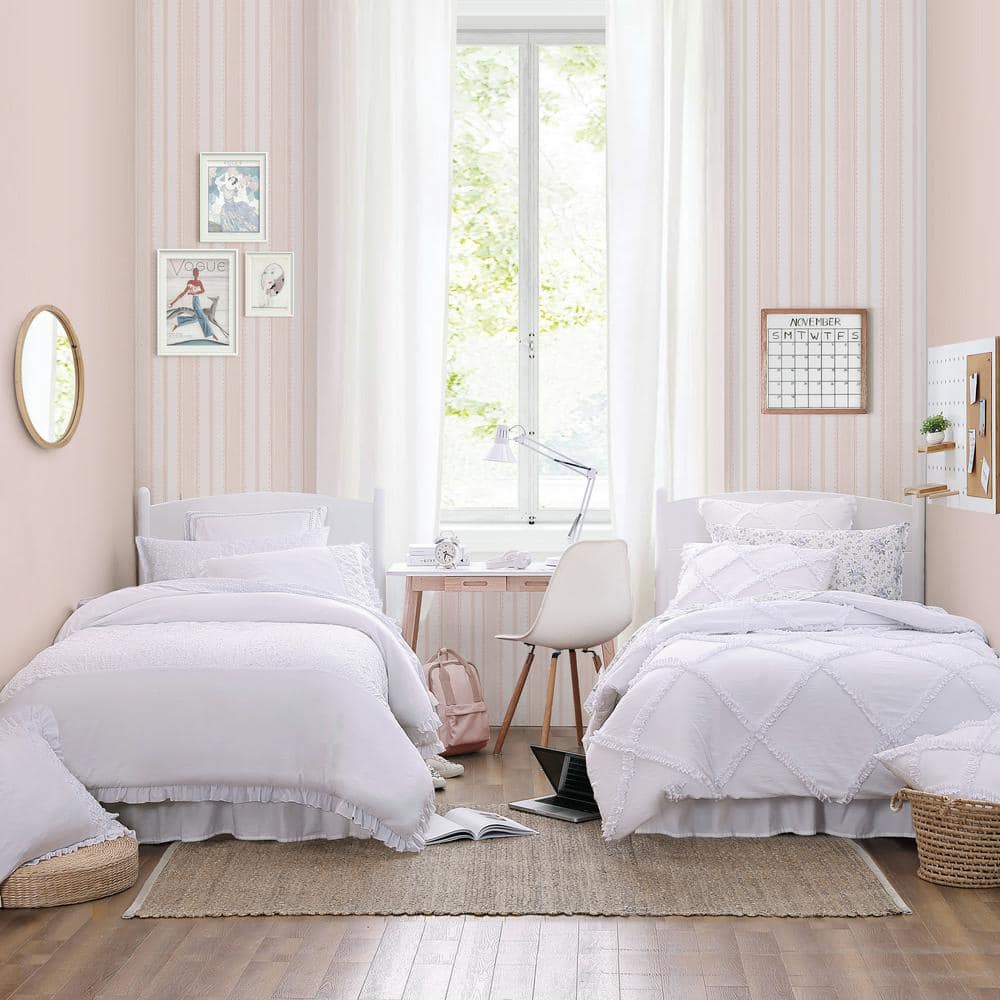 White Twin Microfiber Comforter Set with Frills