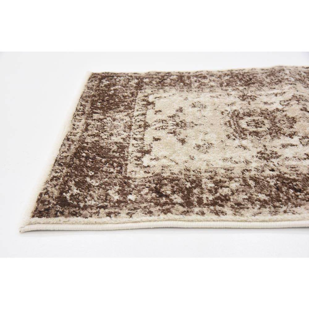 Elegant Ivory Floral Synthetic 2'x6' Indoor Runner Rug