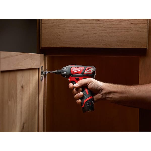 Milwaukee M12 12V Lithium-Ion Cordless 1/4 in. Hex Screwdriver