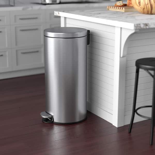 https://images.thdstatic.com/productImages/a345b8bd-b637-41a1-9057-489481c9b418/svn/itouchless-indoor-trash-cans-ip08rss-c3_600.jpg