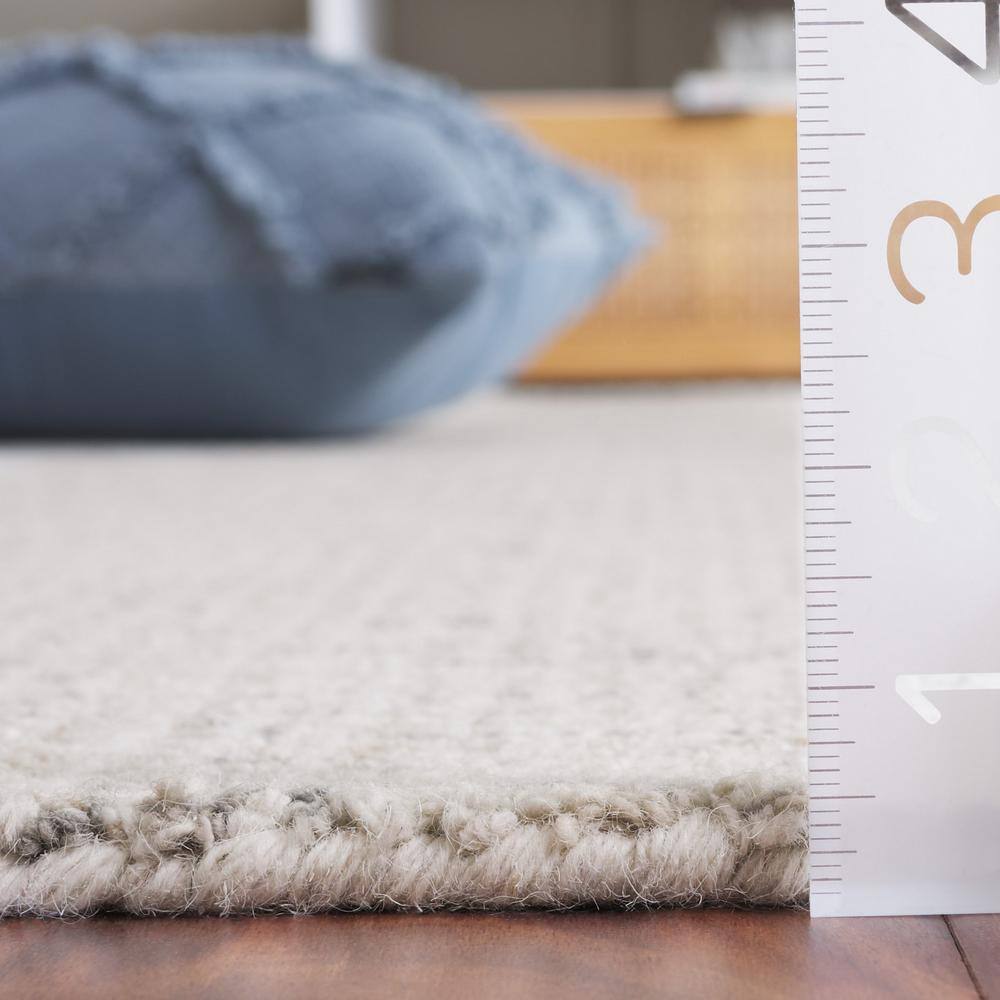 Light Grey Ivory Hand Tufted Wool Area Rug 5' x 8'