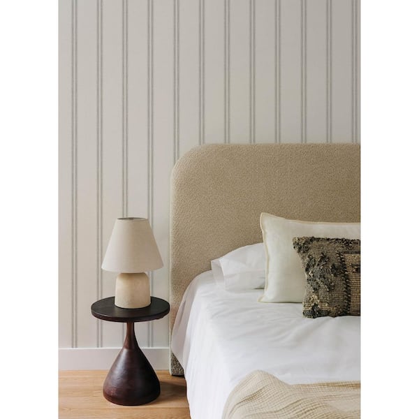 Johnny Green Stripes Wallpaper Sample