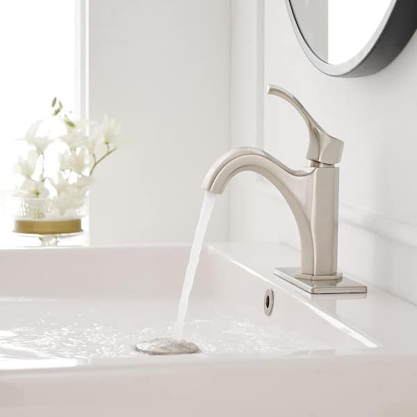 Farmhouse deals bathroom faucet