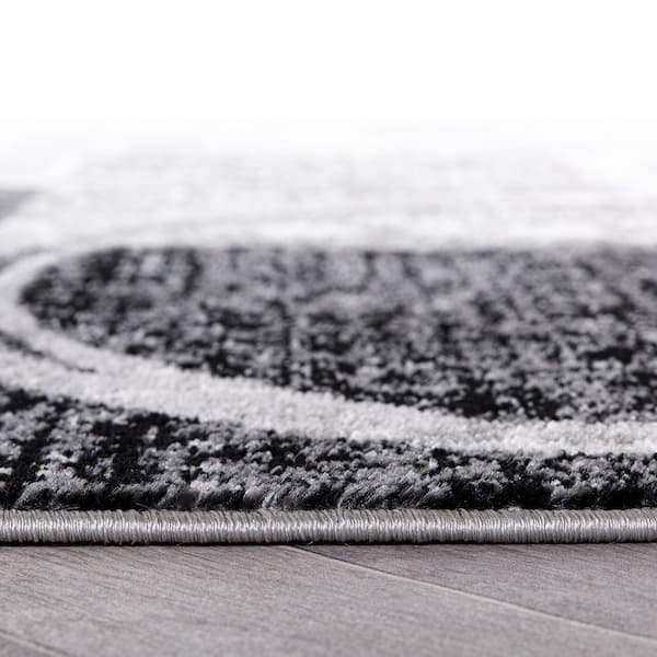 Traditional Medallion Design Burgundy 6 ft. 6 in. x 9 ft. Area Rug