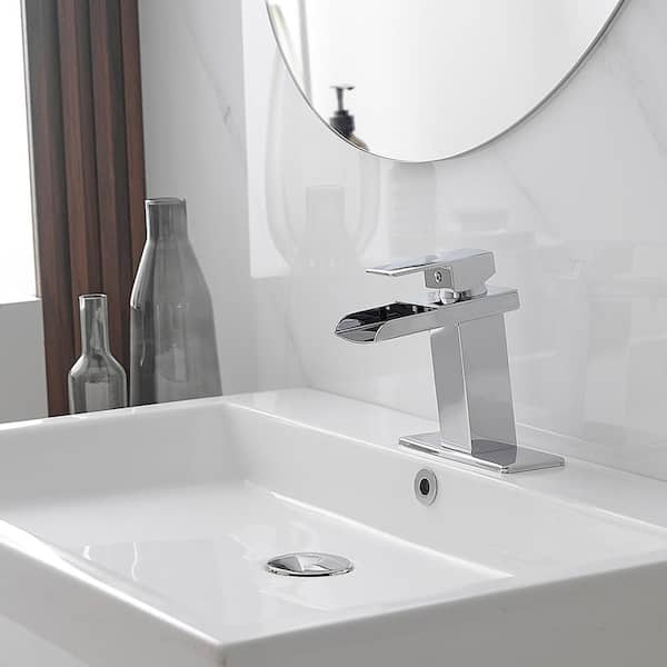Single Handle Single Hole Bathroom Faucet with Deckplate Included in Polished Chrome