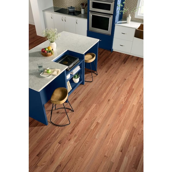Bruce American Originals Deep Russet Oak 3/4 in. T x 2-1/4 in. W Smooth Solid Hardwood Flooring (20 sq.ft./ctn)