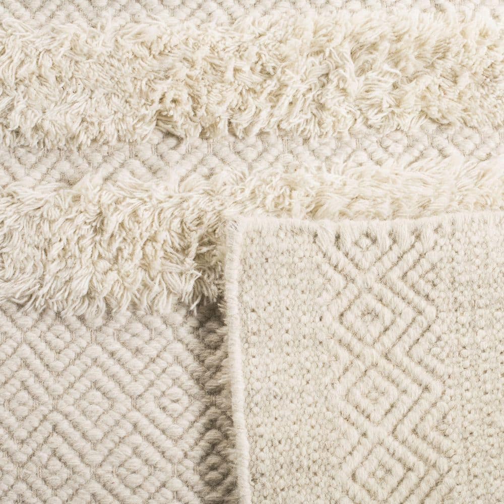 Ivory Hand-Knotted Wool and Cotton Area Rug, 3' x 5'