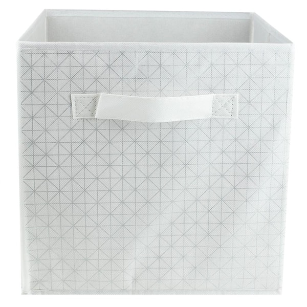 https://images.thdstatic.com/productImages/a3aef633-dc20-45f8-9ae0-452a6b61af0c/svn/white-home-basics-cube-storage-bins-hdc51542-4f_600.jpg