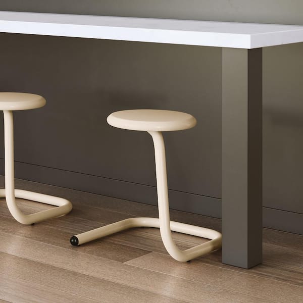 Paperclip70 Straw Metal Dining Chair