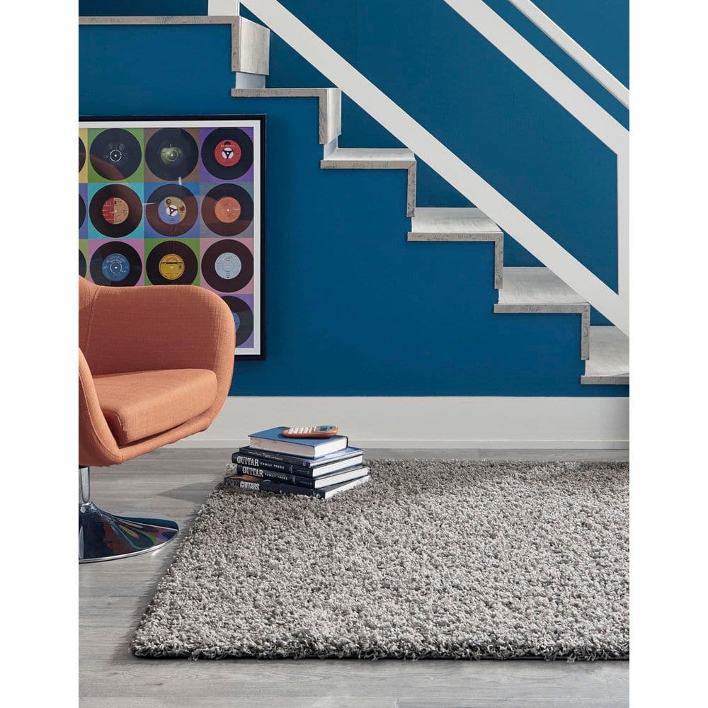 Cloud Gray Solid Shag 4' x 6' Easy Care Area Rug