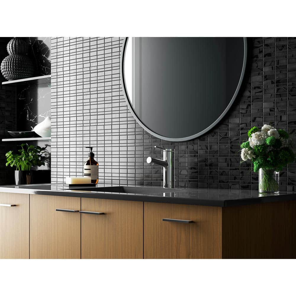 Polished Chrome Single-Handle Bathroom Sink Faucet with Pop-Up Drain