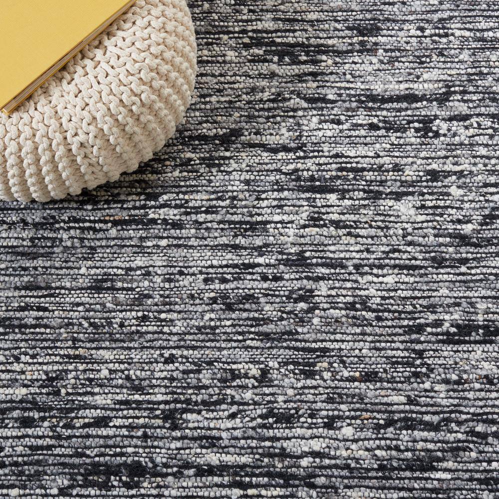 Natura Black and Gray Handwoven Wool Area Rug