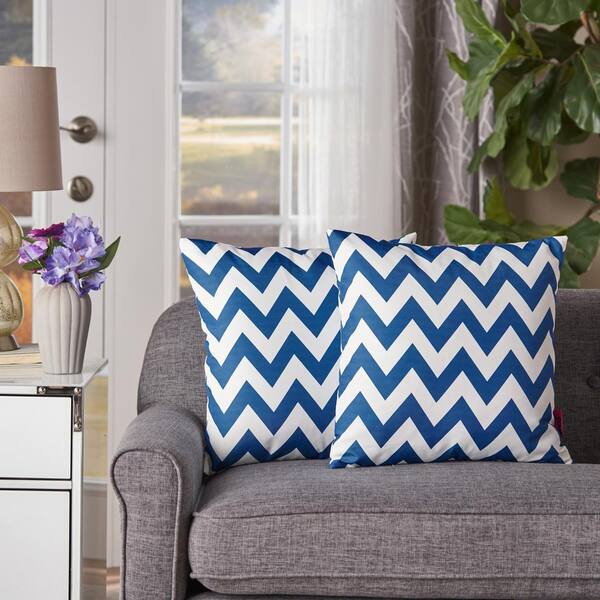 2 Piece The Pillow Collection Set of 2 18 x 18 Down Filled Eir Zigzag Throw Pillows Navy