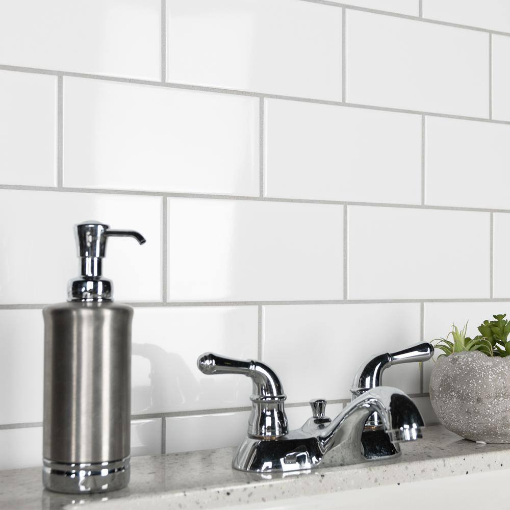 Projectos Urban Glossy White Ceramic Subway Wall Tile