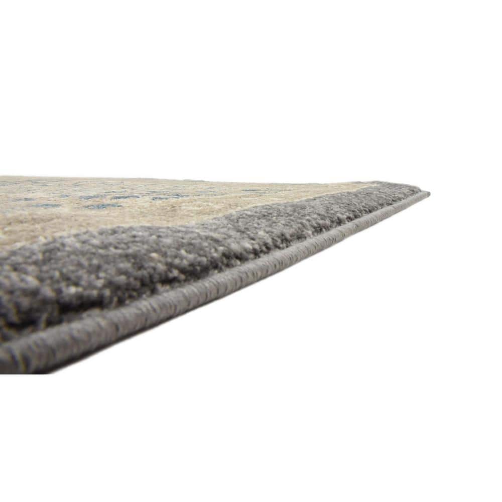 Gray Floral Synthetic Easy Care Stain-Resistant 7' x 10' Rug