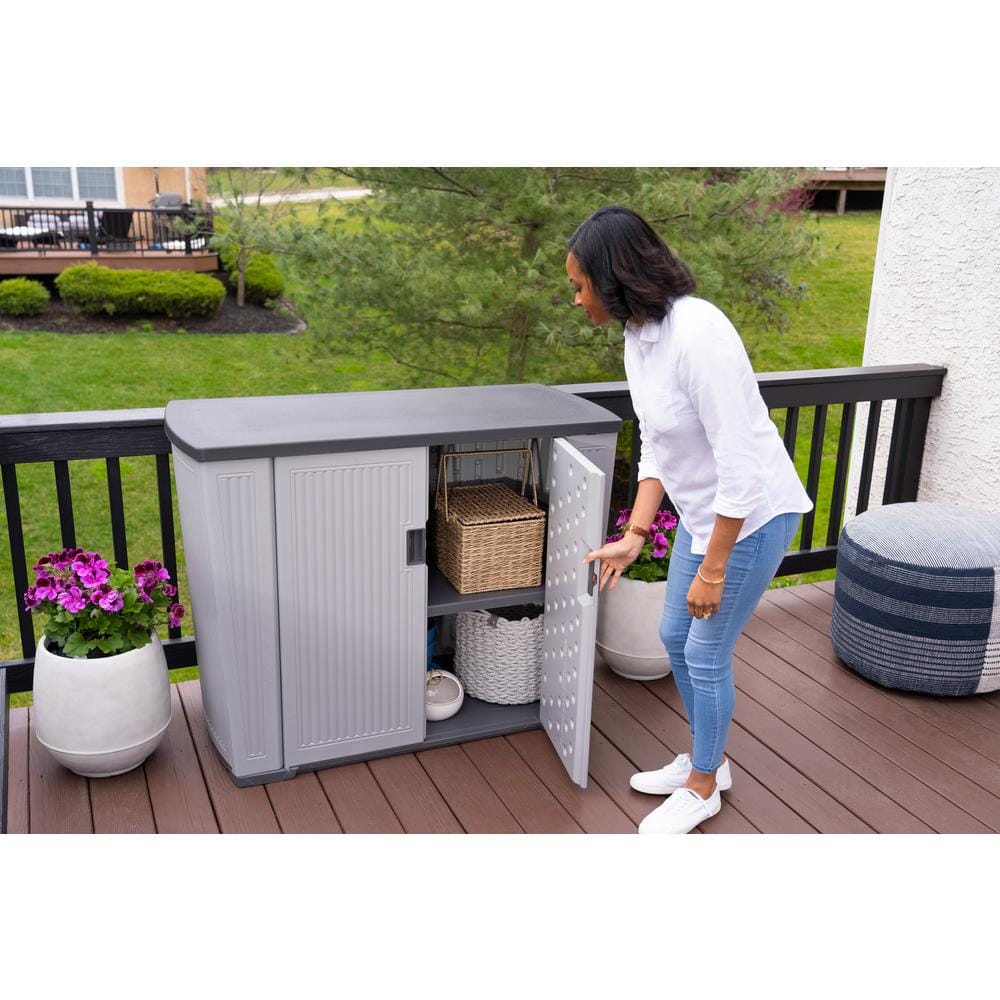 Dove Gray Lockable Plastic Outdoor Storage Locker