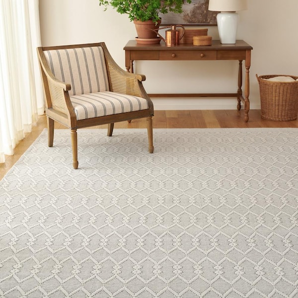 Martha Stewart Ivory 5 ft. x 8 ft. Ornate Trellis Area Rug