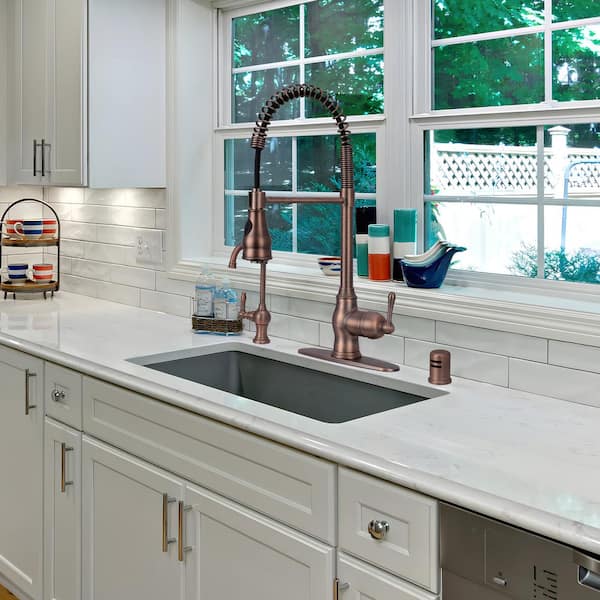 Single Handle Pre-Rinse Spring Pull-Down Sprayer Kitchen Faucet in Antique Bronze