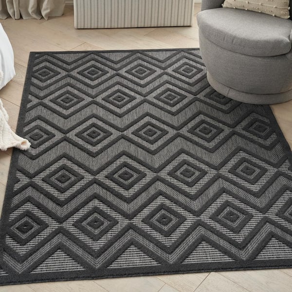 Versatile Charcoal/Black 6 ft. x 9 ft. Geometric Contemporary Indoor/Outdoor Area Rug