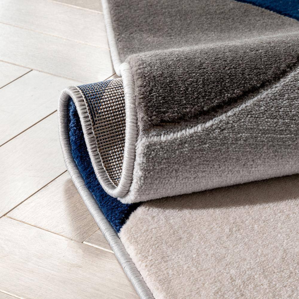 Reversible Geometric Bliss Blue Synthetic 5' x 7' Area Rug