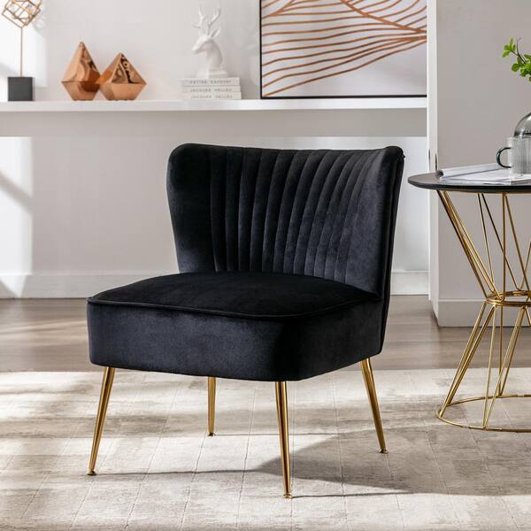 Black velvet discount tufted accent chair