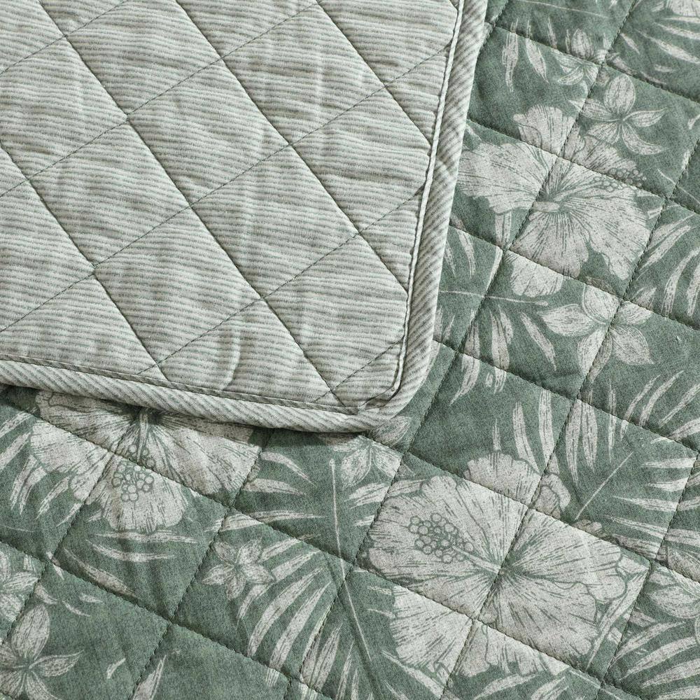 Hibiscus Jungle Green Cotton Reversible Twin Quilt Set