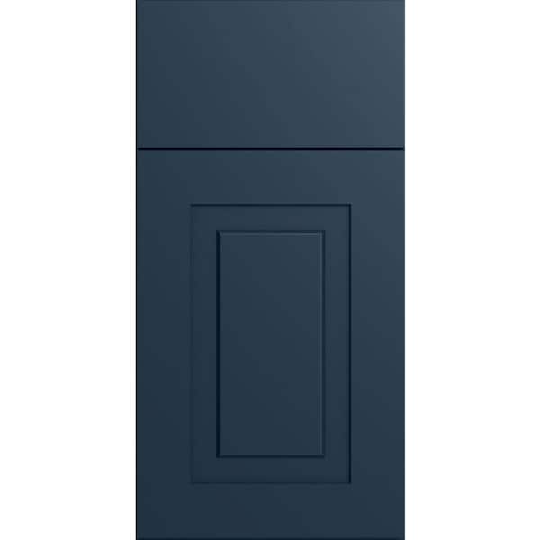 Pembroke 7.5 in. W x 0.75 in. D x 7.5 in. H in Veiled Gray Cabinet Door Sample