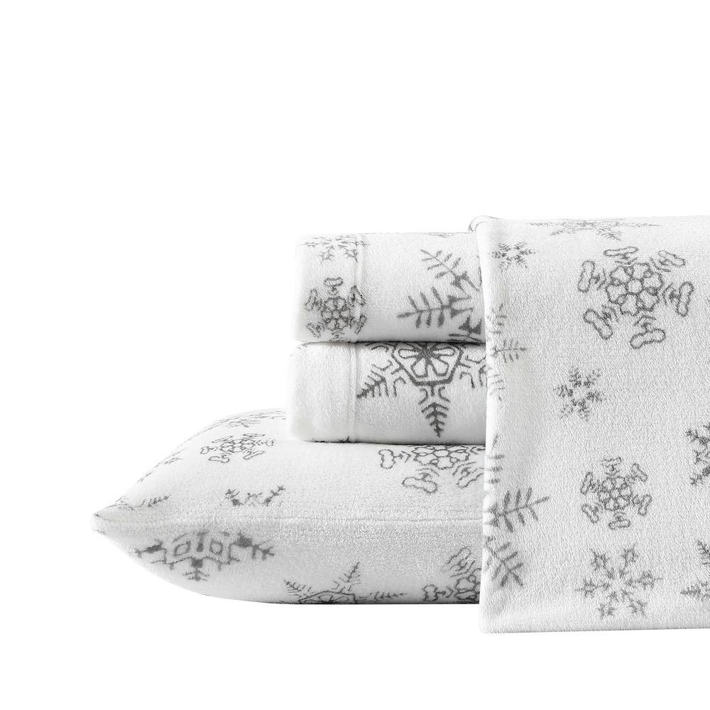 EDDIE BAUER Tossed Snowflake 4-Piece 