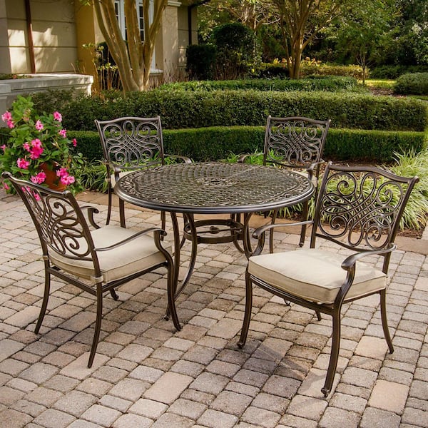 Hanover Traditions 5-Piece Patio Outdoor Dining Set with 4-Cast