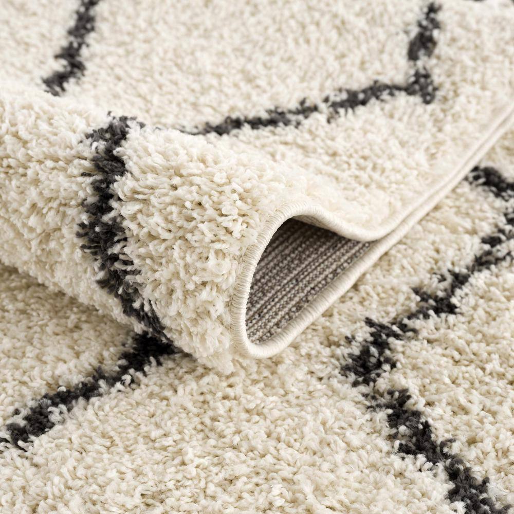 Charcoal and Peach Bohemian Shag Area Rug 5'3" x 7'3"