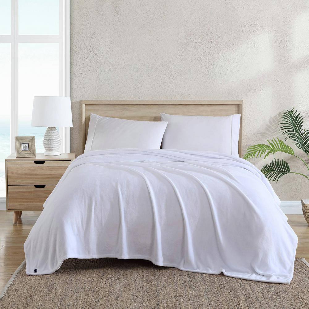 Twin-Size Ultra Soft Plush Fleece Reversible White Blanket
