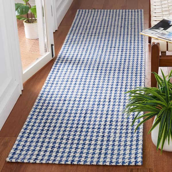 Marbella Navy/Ivory 2 ft. x 9 ft. Houndstooth Runner Rug