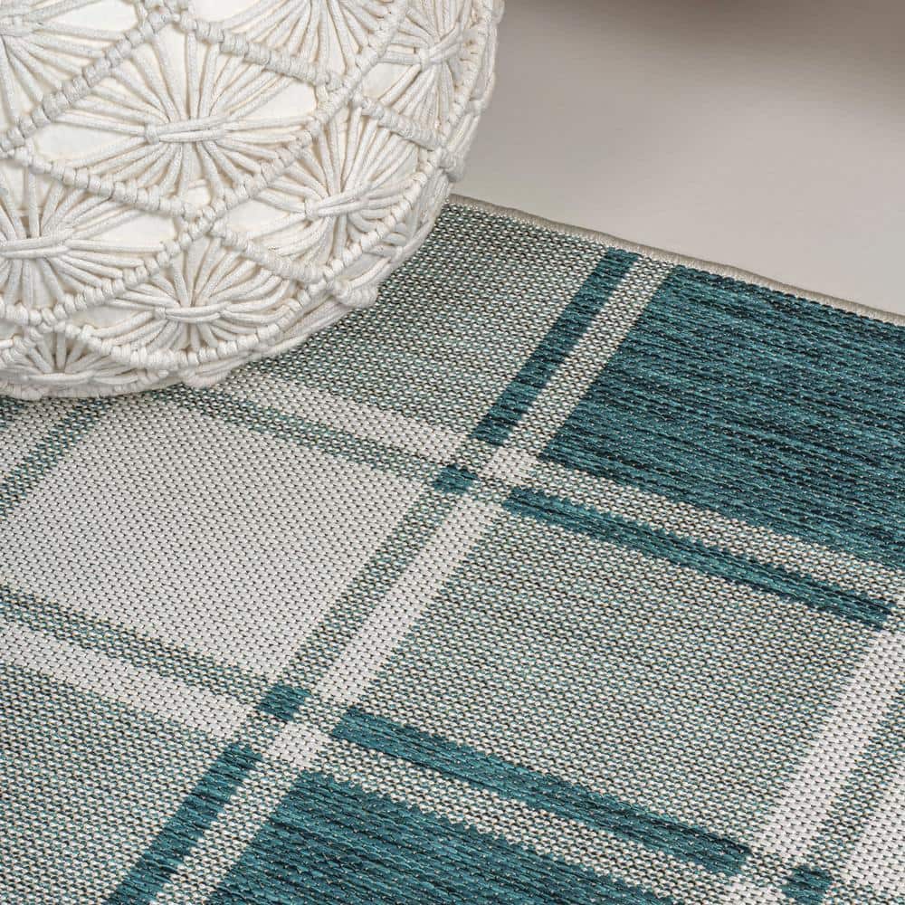 Turquoise and Cream Gingham 8' x 10' Synthetic Indoor/Outdoor Rug