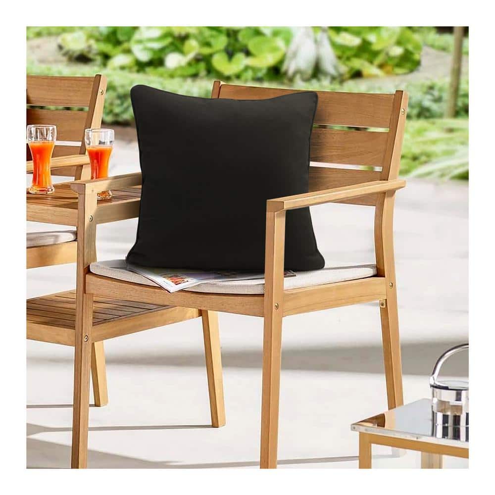 Habitat 18 in. L x 18 in. W Flora Outdoor Black Solid Throw Pillow 40225401231993 The Home Depot