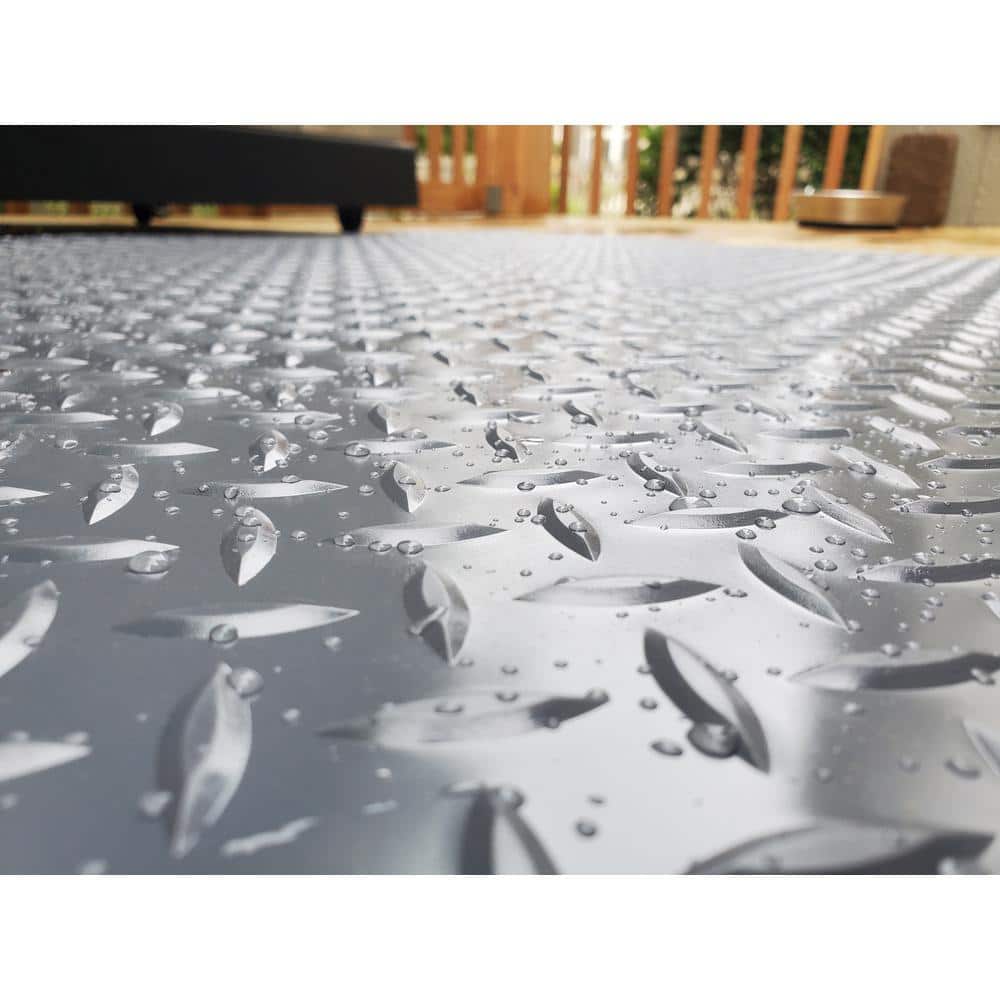 Slate Grey Diamond Tread Polyvinyl Grill Mat 47" x 32"