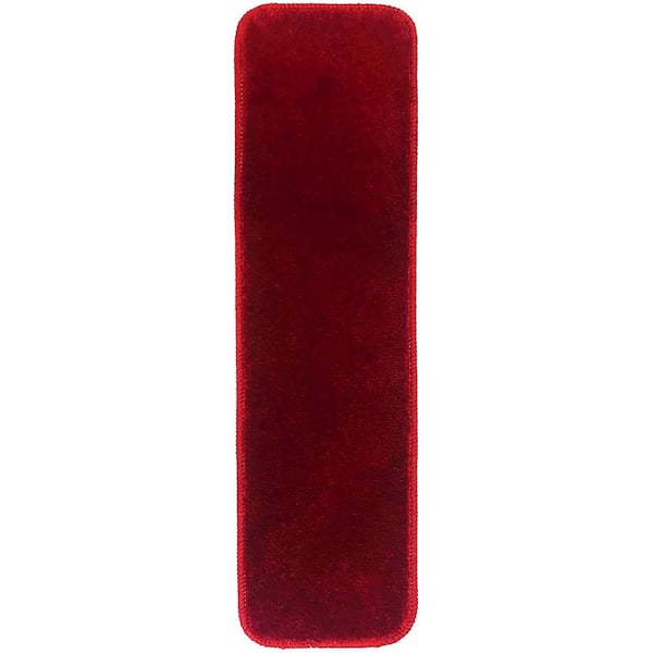 RugStylesOnline Euro Burgundy 8 in. x 30 in. Indoor Carpet Stair Treads Slip Resistant Backing (Set of 13)
