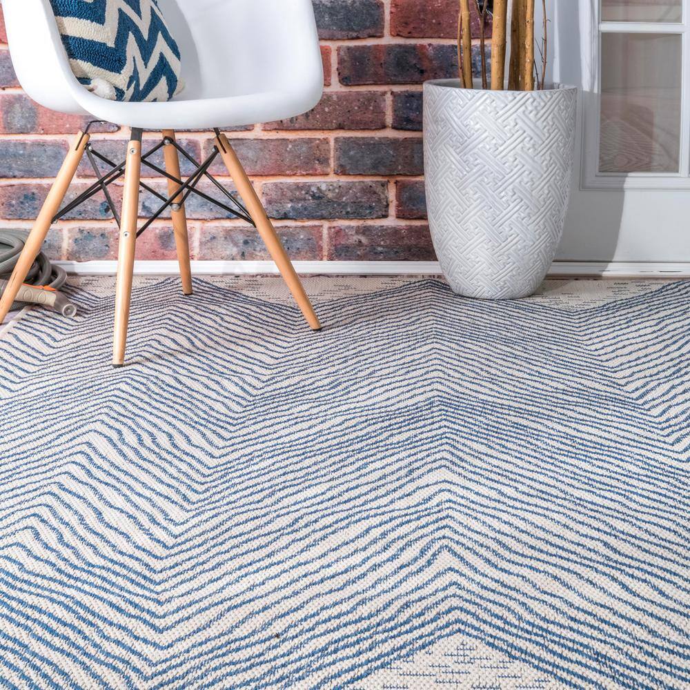 Blue Chevron Geometric Indoor/Outdoor Area Rug