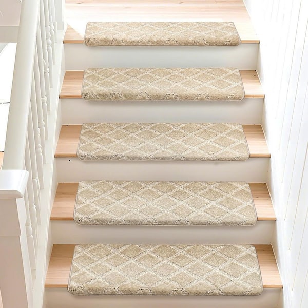 Bullnose Cream Gray Diamond Trellis 9.5 in. x 30 in. x 1.2 in. Polypropylene Carpet Stair Tread Cover Rug Mat Set of 12