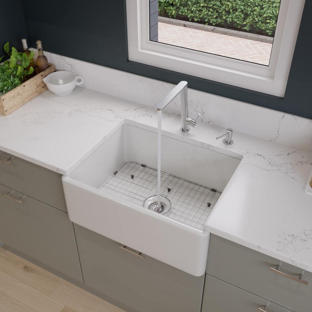 White Fireclay Farmhouse Apron Single Bowl Kitchen Sink