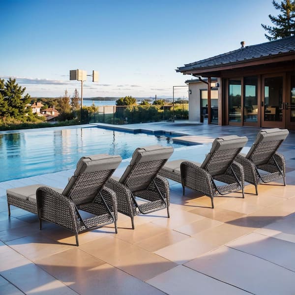 ArcoBay 4-Piece Gray Wicker Outdoor Chaise Lounge Rattan Chaise Lounge with Olefin Gray Cushions