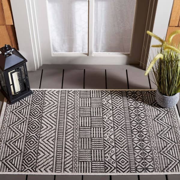Courtyard Ivory/Black 3 ft. x 5 ft. Striped Tribal Chevron Indoor/Outdoor Area Rug