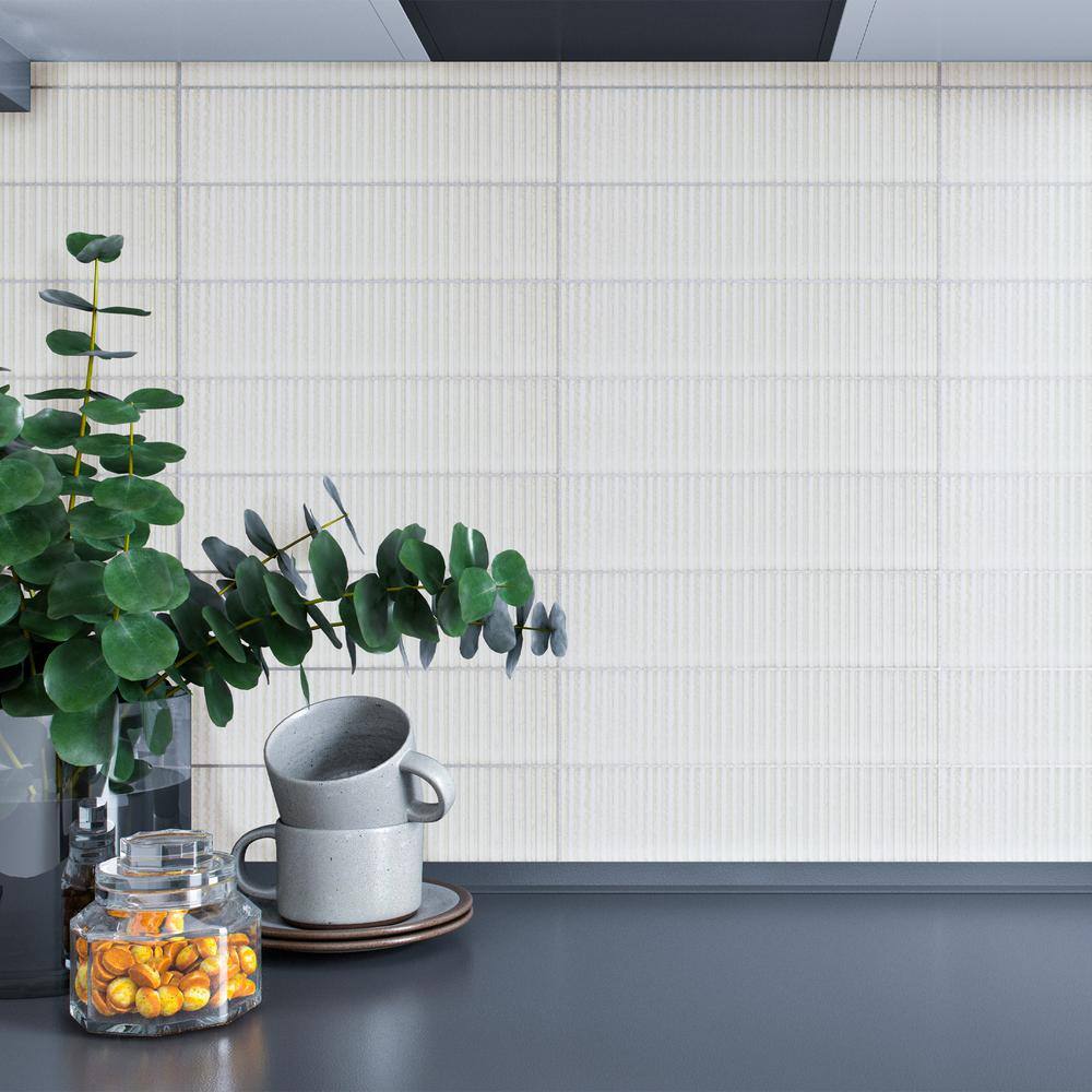 Soldeu White Glossy Ceramic Subway Wall Tile