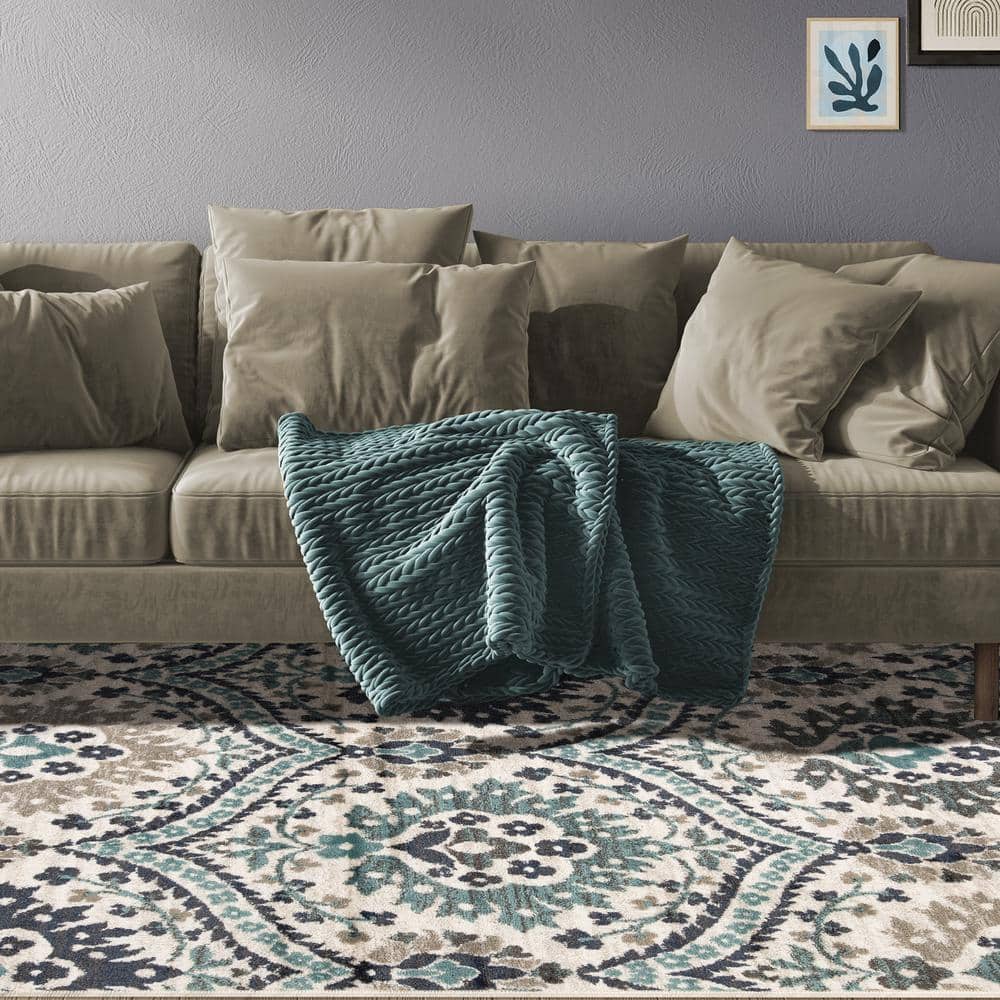 Deep Royal Floral Synthetic 7' x 9' Area Rug