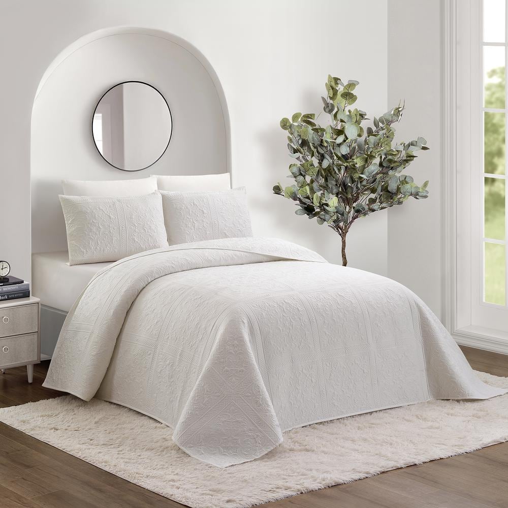 White Full/Queen Microfiber Reversible Bedspread Set